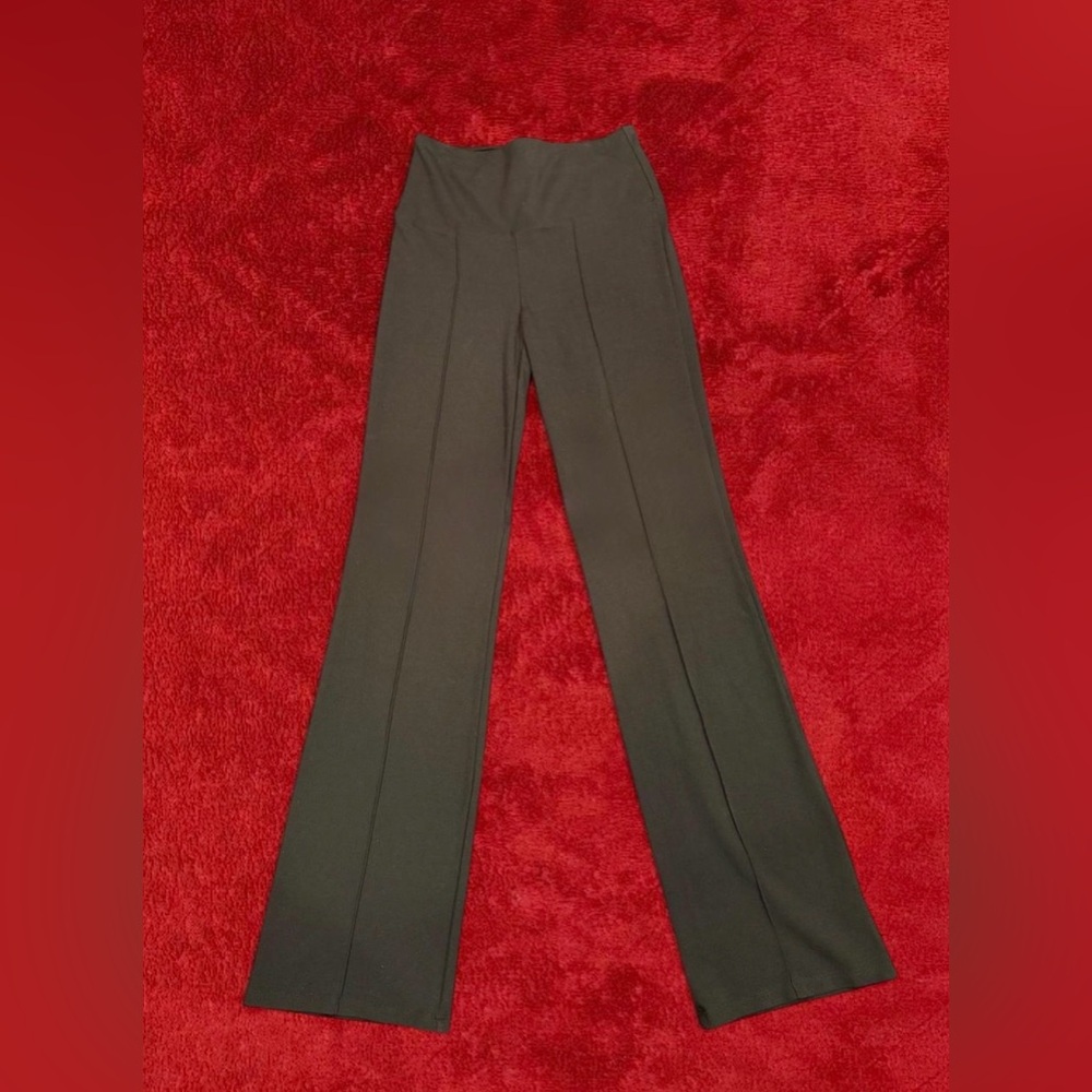 Lyssé Tummy Control Flare Leggings